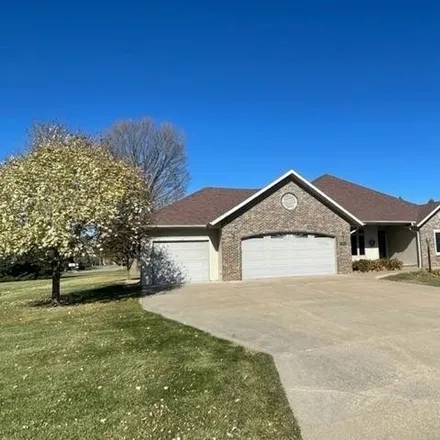 Buy this 3 bed house on 301 East Towne Drive in Antigo, WI 54409