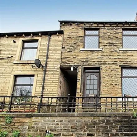 Buy this 3 bed townhouse on T&Cake in 91a Northgate, Almondbury