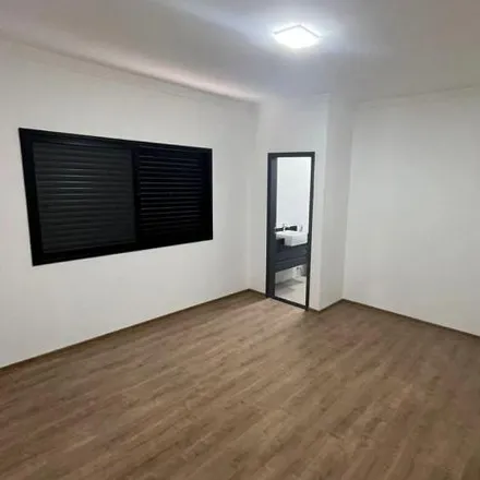 Rent this studio house on Banco do Brasil in Rua Santa Catarina, Água Branca