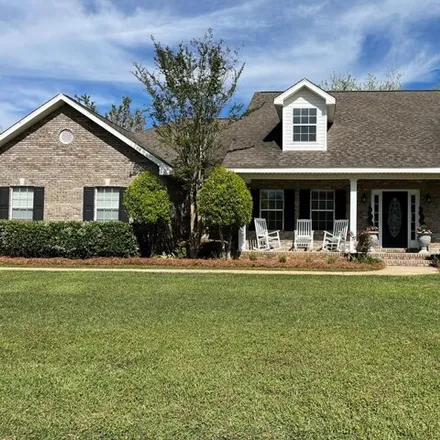 Rent this 4 bed house on 562 Eaton Drive in Brannon Stand, Dothan