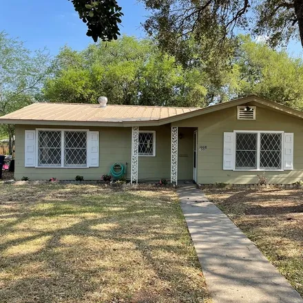 Image 1 - 1008 East Randall Street, Beeville, TX 78102, USA - House for sale