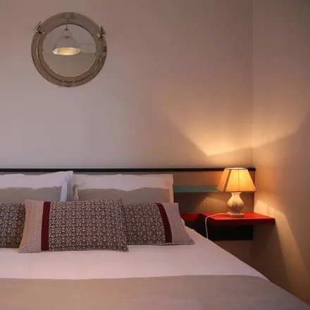 Rent this 3 bed house on 13520 Maussane-les-Alpilles