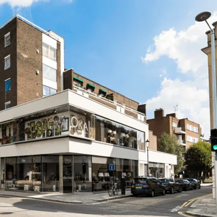 Rent this 2 bed room on 155-167 Fulham Road in London, SW3 6SN