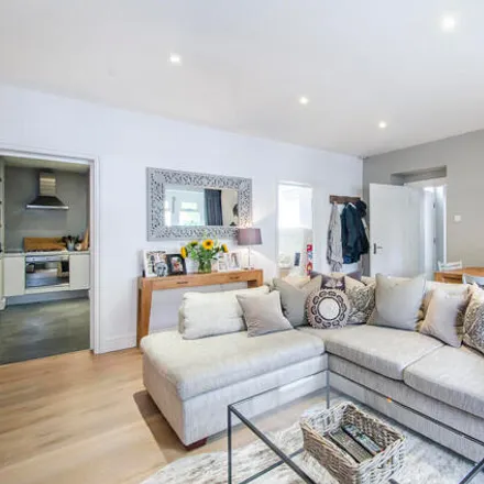 Image 5 - Sycamore Mews, London, SW4 0JY, United Kingdom - Apartment for sale