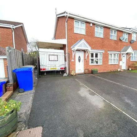Buy this 2 bed townhouse on unnamed road in Longton, ST3 1UF