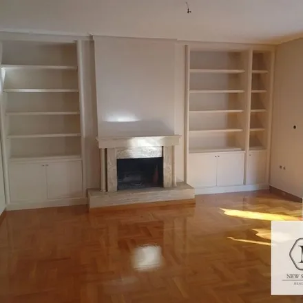 Rent this 3 bed apartment on Στρατηγού Νιδέρ in 171 24 Municipality of Nea Smyrni, Greece