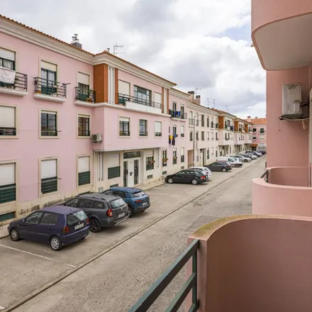 Image 4 - Rua Maestro Ferrer Trindade, 2950-082 Palmela, Portugal - Apartment for rent