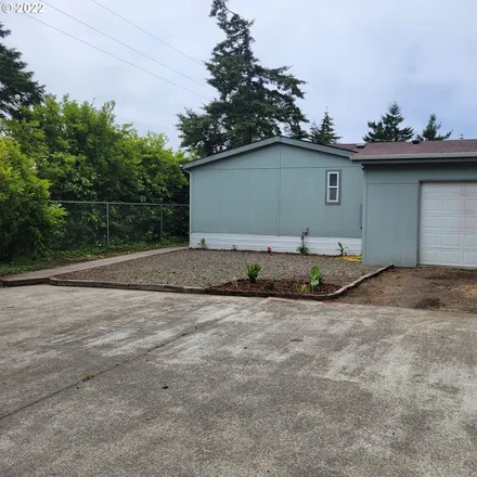 Buy this 3 bed house on 3300 Redwood Street in Florence, OR 97439