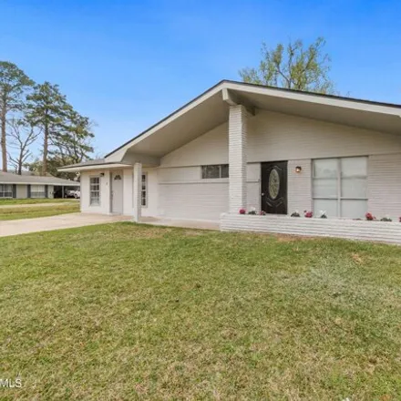 Buy this 3 bed house on 381 Dafney Drive in Lafayette, LA 70503
