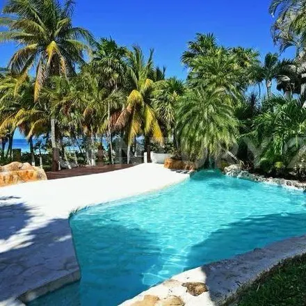 Buy this 5 bed house on Flamingos in 75500 Cancún, ROO