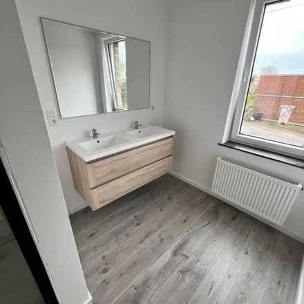 Rent this 2 bed apartment on Rue des Charmes 70 in 5300 Andenne, Belgium