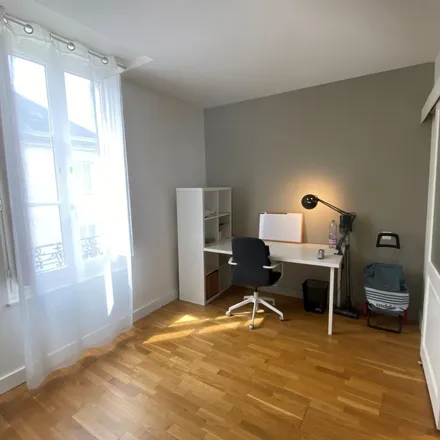 Rent this 3 bed apartment on 16 Passage Pommeraye in 44000 Nantes, France