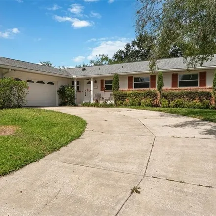 Buy this 3 bed house on 3044 Saratoga Drive in Conway, FL 32806