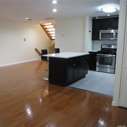 Image 8 - 13-03 Michael Court, New York, NY 11360, USA - Duplex for rent