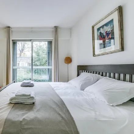 Rent this 1 bed apartment on 10 Avenue de Verzy in 75017 Paris, France