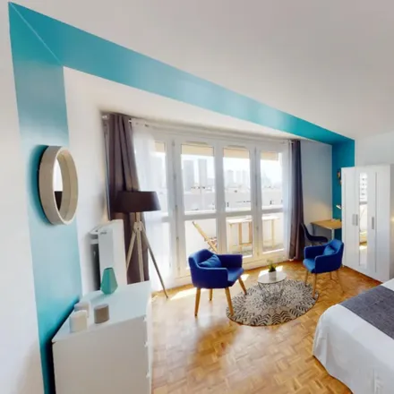 Rent this 4 bed room on 201 Rue du Château des Rentiers in 75013 Paris, France