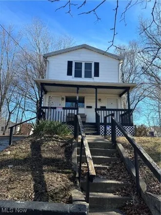 Buy this 4 bed house on 975 Haynes Street in Akron, OH 44307