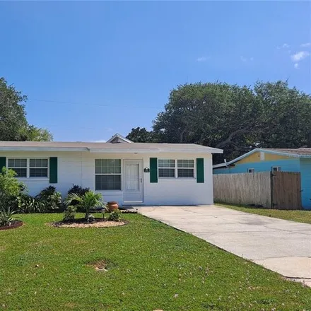 Rent this 3 bed house on 803 East 25th Avenue in New Smyrna Beach, FL 32169