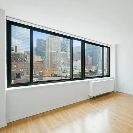 Image 2 - W 55th St, Unit 10D - Apartment for rent