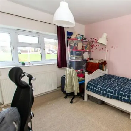 Image 8 - Betty's Close, Newton Longville, MK17 0AN, United Kingdom - Duplex for sale