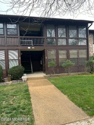 Rent this 2 bed condo on Overlook Way in Whittier Oaks, Manalapan Township