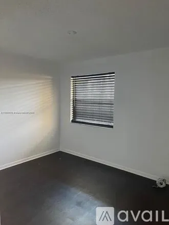 Image 6 - 771 N Pine Island Rd, Unit 205 - Apartment for rent