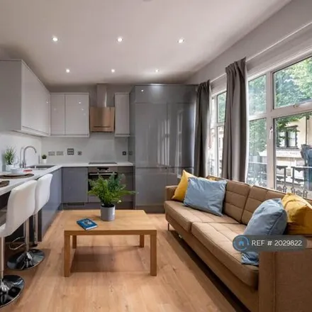 Image 1 - 167, 169 Wandsworth Bridge Road, London, SW6 2TT, United Kingdom - Apartment for rent