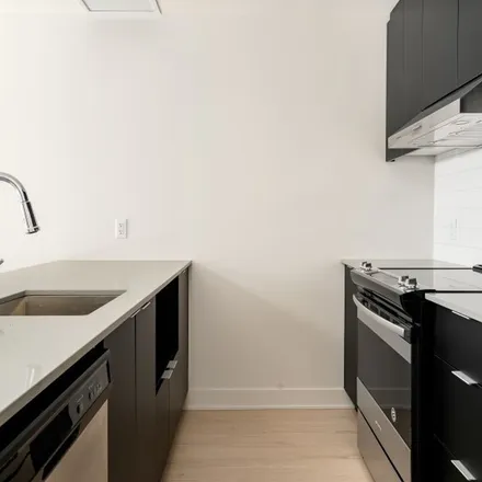 Image 4 - URB Condos, Rue William, Montreal, QC H3J 1R5, Canada - Apartment for rent