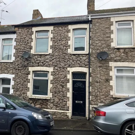 Rent this 3 bed townhouse on Arthur Street in Barry, CF63 2RB