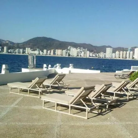 Buy this 4 bed apartment on Cerrada Caracol in Playa Guitarrón, 39300 Acapulco