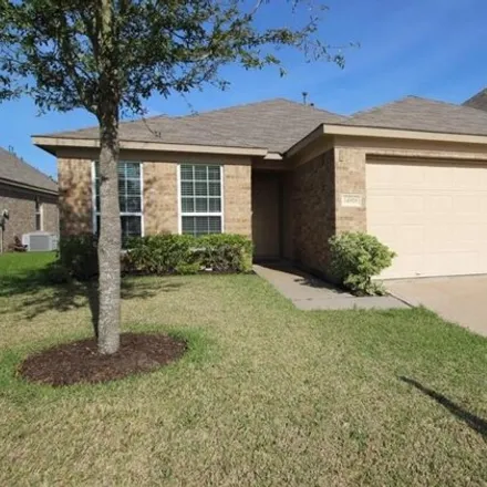 Rent this 3 bed house on 14976 Vinegrove Falls Court in Harris County, TX 77433