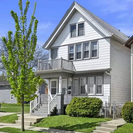 Buy this studio house on 1727 in 1727A North 22nd Street, Milwaukee