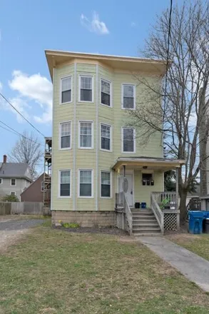 Buy this studio house on 9 Powsland Street in Portland, ME 04102