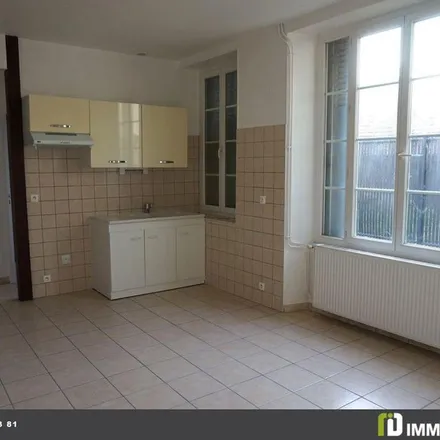 Image 1 - 188 Rue des Déportés et de la Résistance, 89100 Sens, France - Apartment for rent