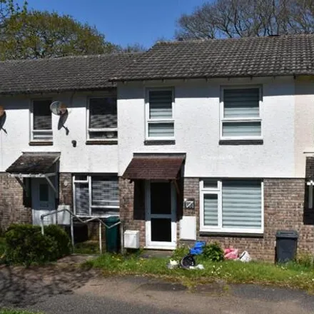 Rent this 3 bed townhouse on Longfield in Falmouth, TR11 4SR