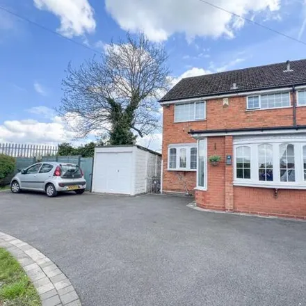 Buy this 3 bed house on John Henry Newman Catholic College in Chelmsley Road, Kingshurst