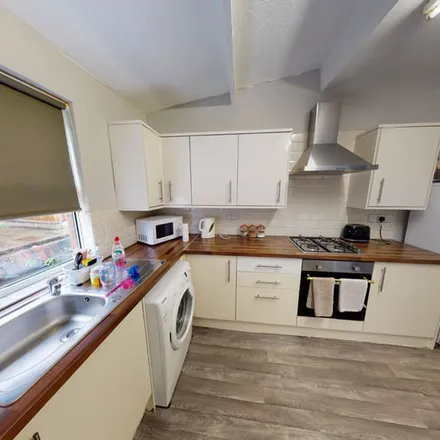 Rent this 1 bed apartment on 25-43 St. Michael's Road in Leeds, LS6 3AW