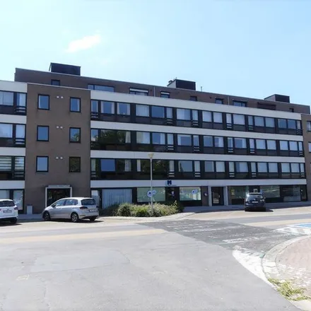 Rent this 3 bed apartment on Grauwe Broedersstraat 36;38;40 in 8600 Diksmuide, Belgium