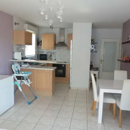 Rent this 3 bed apartment on 71 Allée de Sidon in 34000 Montpellier, France