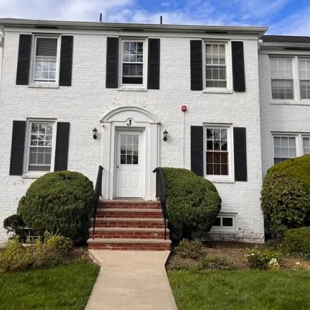 Rent this 1 bed townhouse on 101 Gates Avenue in Montclair, NJ 07042