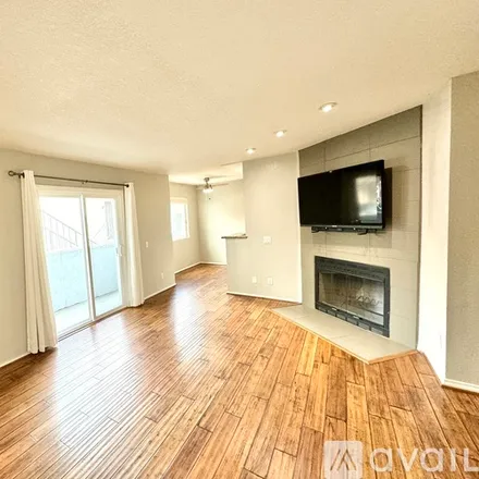 Rent this 2 bed condo on 4034 Florida Street
