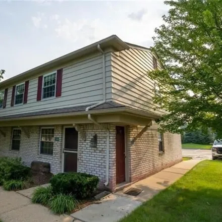 Buy this 2 bed condo on 188 Princeton Drive in South Lyon, MI 48178