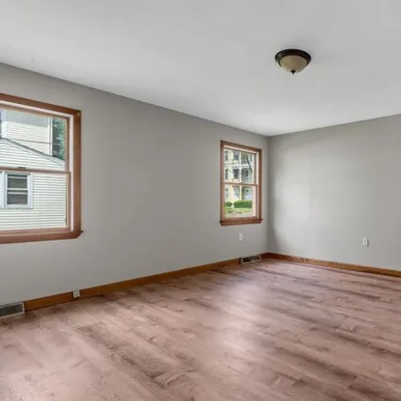 Image 9 - 34 Locke St Apt 1, Ansonia, Connecticut, 06401 - House for rent
