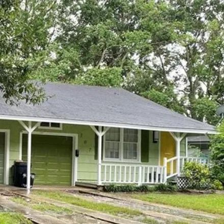 Rent this 2 bed house on 371 Forrest Street in Baytown, TX 77520