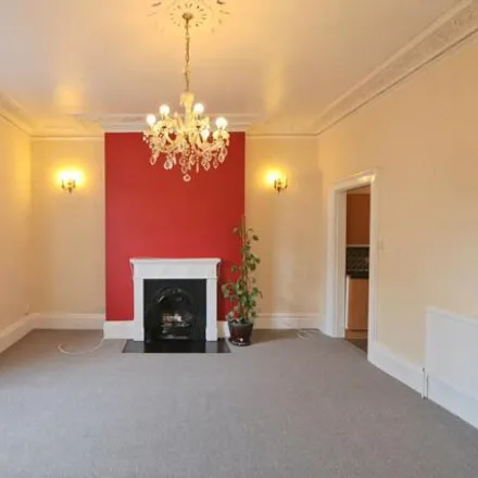 Image 2 - Henley House, 17 Aberdeen Road, Bristol, BS6 6HT, United Kingdom - Apartment for rent