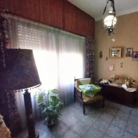 Buy this 2 bed house on Juan Vucetich 806 in Partido de Avellaneda, 1875 Wilde