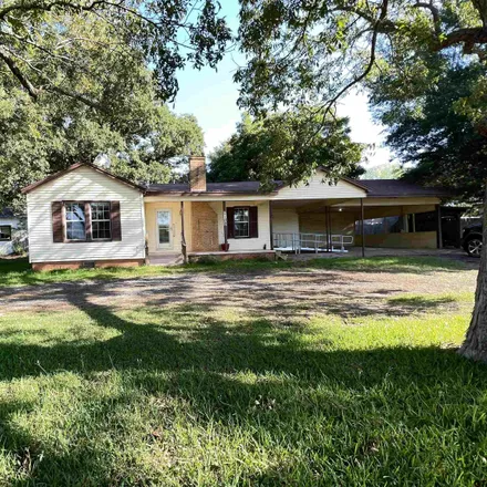 Buy this 2 bed house on 2101 East Rusk Street in Jacksonville, TX 75766