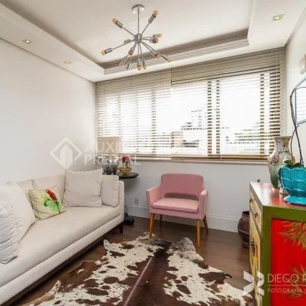 Buy this 2 bed apartment on Avenida Cristóvão Colombo 3638 in Higienópolis, Porto Alegre - RS
