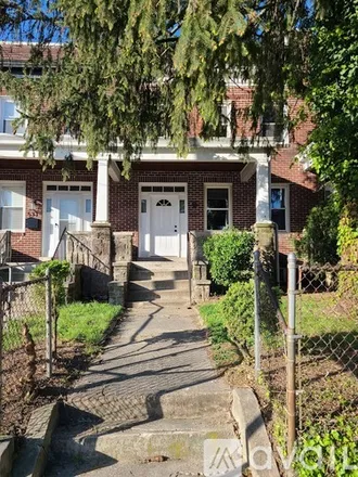 Rent this 4 bed house on 531 Willow Avenue