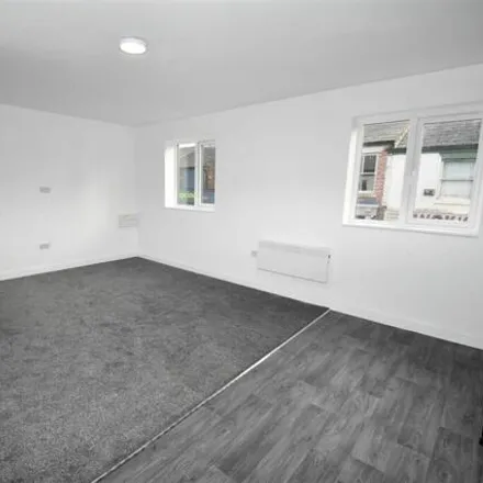 Image 2 - Elliotts, Elliott Street, Tyldesley, M29 8FL, United Kingdom - Room for rent